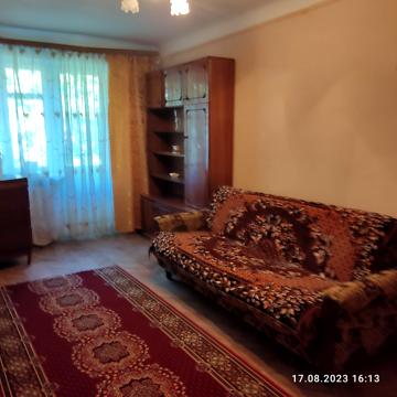 Вартових Неба вул. (Тобольська), 48