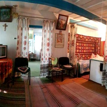 Будинок в Смілянському районі біля річки