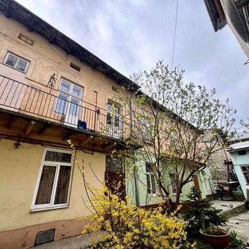 Продаж 3-ох кім.кв.пл.Кропивницького(Церква Св.Ольги і Єлезавети)