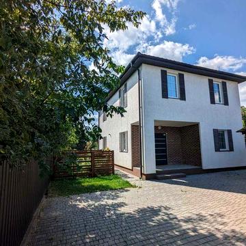 Будинок з ремонтом