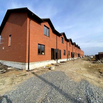 Продаж таунхауса 95 кв.м. 3 спальні, газ, Перемичка пров., Весняний