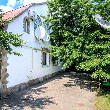 Будинок для великої родини