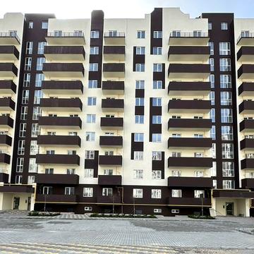 Леоніда Каденюка вул., 11