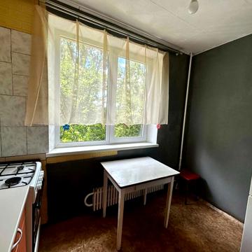 Продам затишну 1-кім. квартиру в районі Одеської, вул. Грозненська!