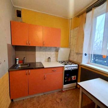 Продам затишну 1-кім. квартиру в районі Одеської, вул. Грозненська!