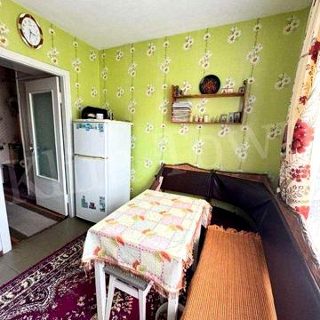 Продається 3 кімнатна квартира в с. Дівички