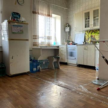 Генерала Олекси Алмазова вул. (Генерала Карпенка), 51