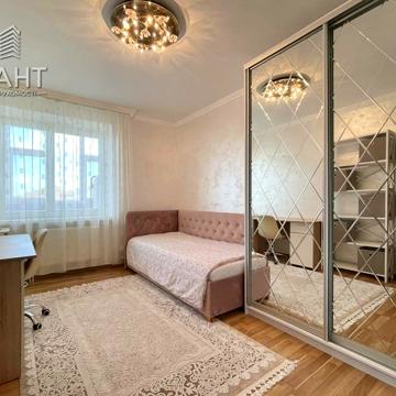 Збройних Сил України вул. (Інтернаціоналістів), 61Б