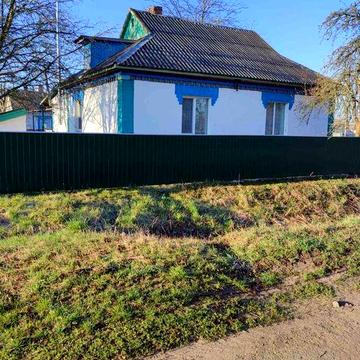 Продаж цегляного будинку в селі Любомирівка