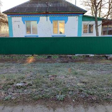 Продаж цегляного будинку в селі Любомирівка