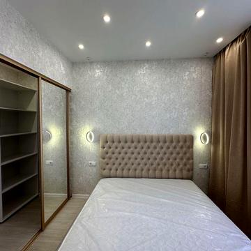 Новая двушка с большой кухней в Кадоре