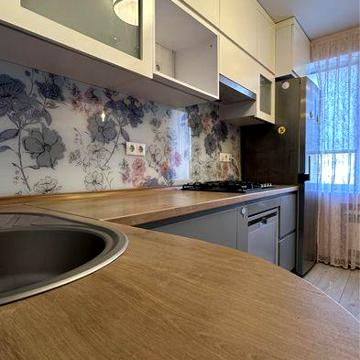 Продам 3 к квартиру Солнечный Центр Воронцова