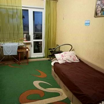 Продам 3-х кімнатну квартиру по вулиці Військбуд