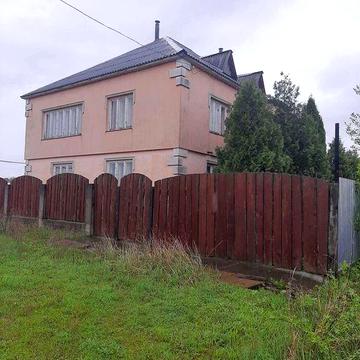 Cімейний будинок на Закарпатті Мукачівському районі, селі Дерцен