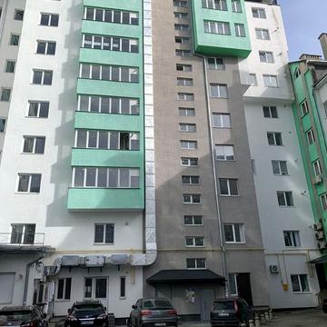 Продам шикарну 3 к кв в самому центрі міста, готову до ремонту