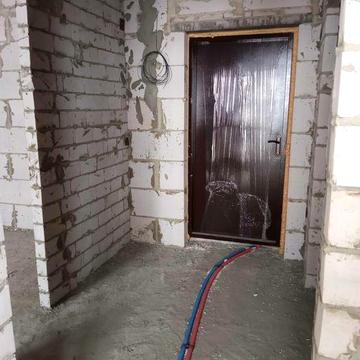 Продам свою 1- комнт. квартиру ЖК " Птичка" ЖК Птичка