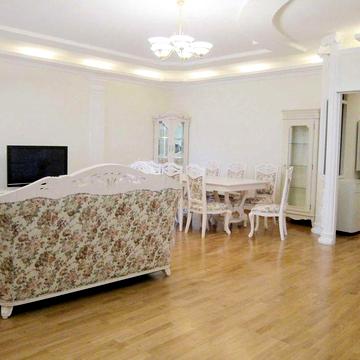 Паторжинского ул., 14. Аренда, 3-комн, 130м2. Без комиссии!