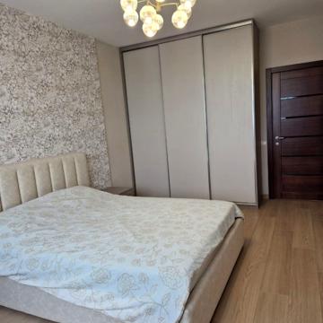 Видовая квартира на Ревуцького 40Г