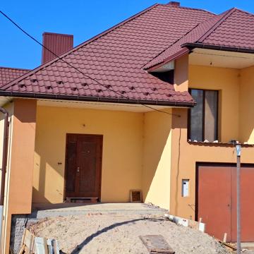 Козацька, 8