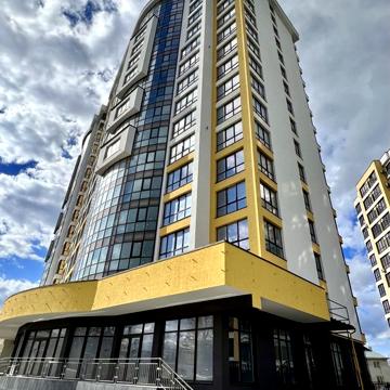 Видова простора квартира в зданому будинку бізнес-класу ЖК Листопад