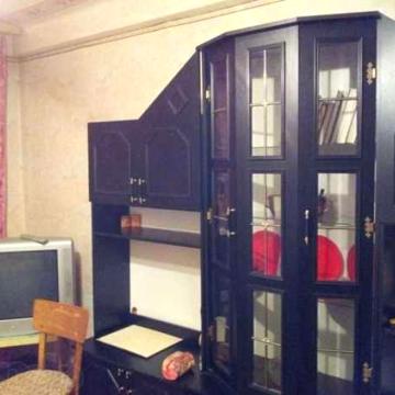 Продам 2х квартиру ( хазяин ) возле метро Дарница
