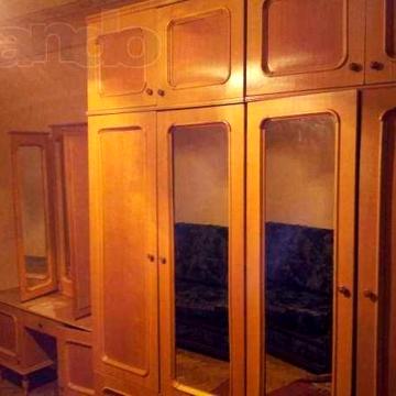 Продам 2х квартиру ( хазяин ) возле метро Дарница