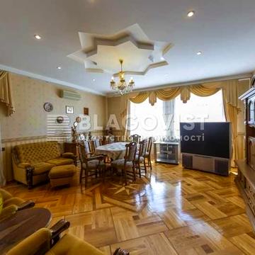 Ковпака 17. Продажа 4 - кім. квартири з ремонтом