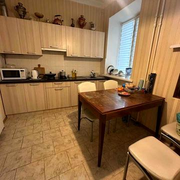 Продам квартиру Центр . Чернышевская г. Харьков