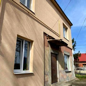 Продається напів особняк по вул. Миру