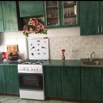 В центре города Болграда продается новый, комфортный дом.