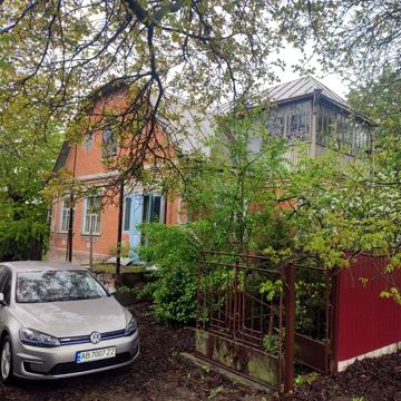 Будинок в смт Тростянець