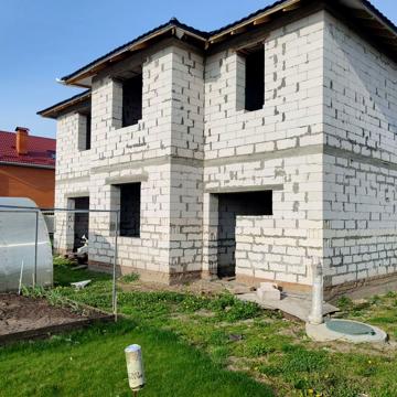 Продам будинок 223квм з ділянкою 7,4 сотки.Гарне місцерозташування!