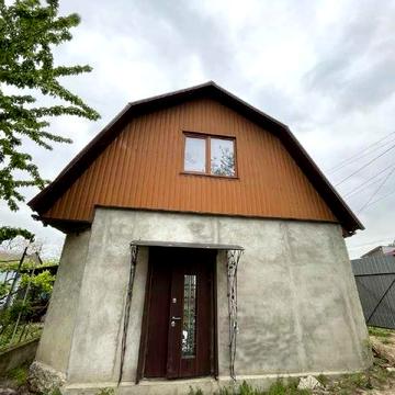 Продаю 2-этажный дом в центре города!