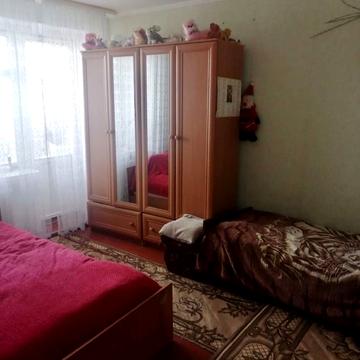 Продам 4 кімнатну квартира  с.Квітневе.