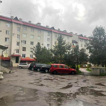 Продам 4-кім. квартиру, вул. Рубчака