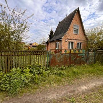 Княжичі СТ Ялинка,будинок під лісом,сусіди проживають,всі комунікації