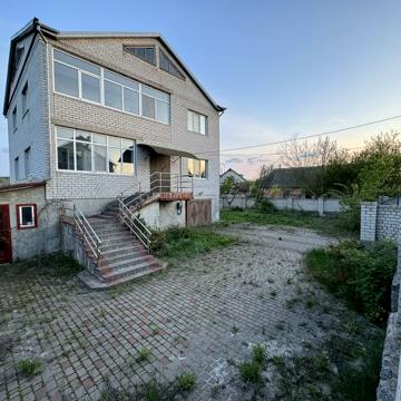 Продам будинок у місті Миргород