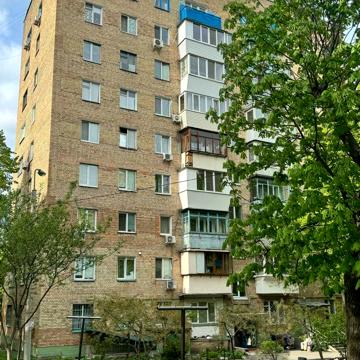 Перемишльська вул. (Червонопільська), 1а
