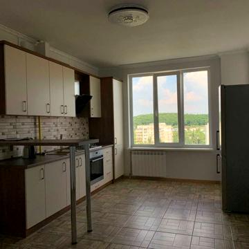 Продаж 3 кім. квартира 100 кв.м. вул. Скоропадського м.Трускавець
