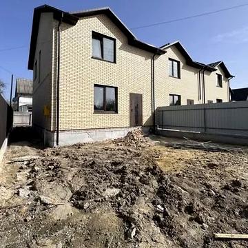 Продаж таунхаусу 100 кв м , 3 кімнати, в районі Старого міста