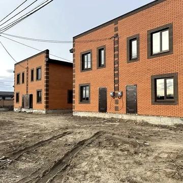 Продаж таунхауса 70 кв м , 2 кімнатний на Перемичці