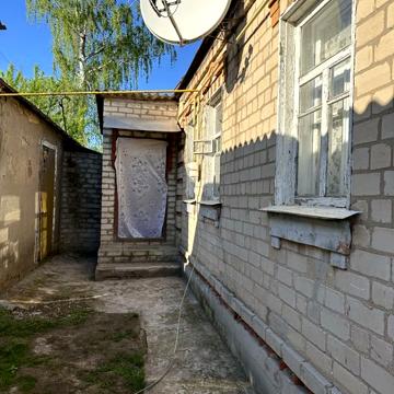 Продам! 1/2 частину  будинку у Подворках