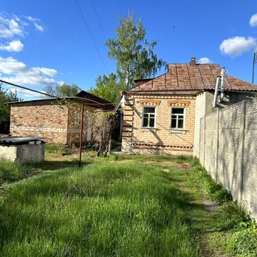 Продам! 1/2 частину  будинку у Подворках