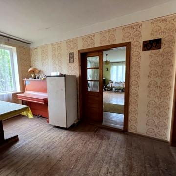 Продаж будинка біля с. Середнє
