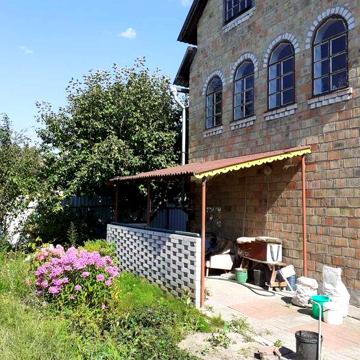 Дачний будинок в с. Старі Безрадичі