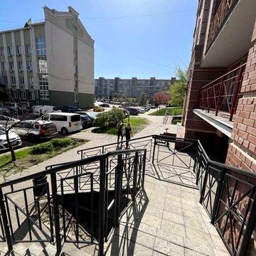 Велика двокімнатна в центрі Ірпеня