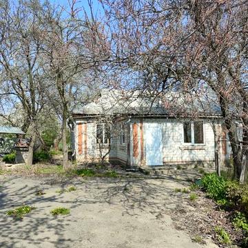 Будинок зі зручностями, сарай, гараж