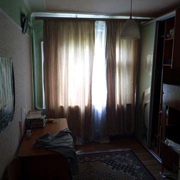 Квартира трикімнатна з індивідуальним