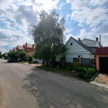 Станична вул., 32