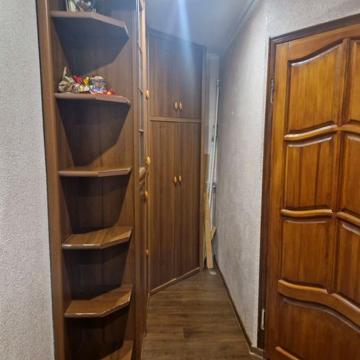 Продам 2х ком. квартиру + гараж